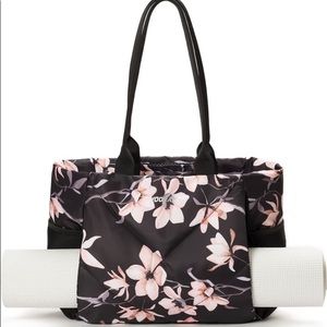 VOORAY Aria Tote Black Cherry Blossom